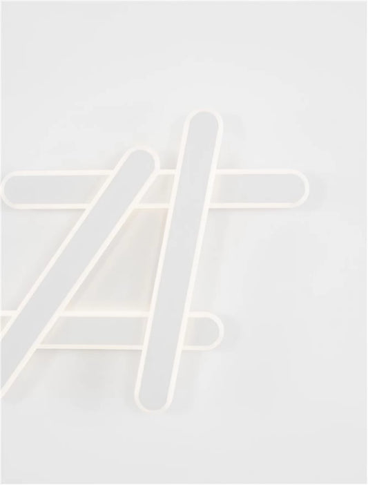 Plafoniera structura din Aluminiu Alb si abajur din Acrilic H5.6xL75cm IP20 60W 3000lm 3000k WILLOW