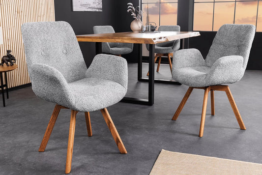 Set 2 scaune rotative cu brate tapitat cu Stofa boucle Gri si picioare din Lemn de stejar Maro H86xL61xA63cm Baltic