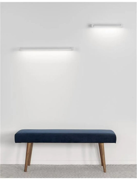 Aplica de perete structura din Aluminiu Alb si abajur din Acrilic H4.2xL40cm IP20 12W 901lm 3000k LINE
