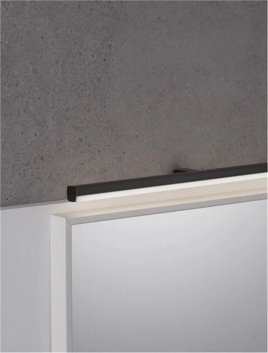 Aplica de perete structura din Aluminiu Negru si abajur din Acrilic Alb H6.5xL63cm IP44 18W 1922lm 3000k GLIM