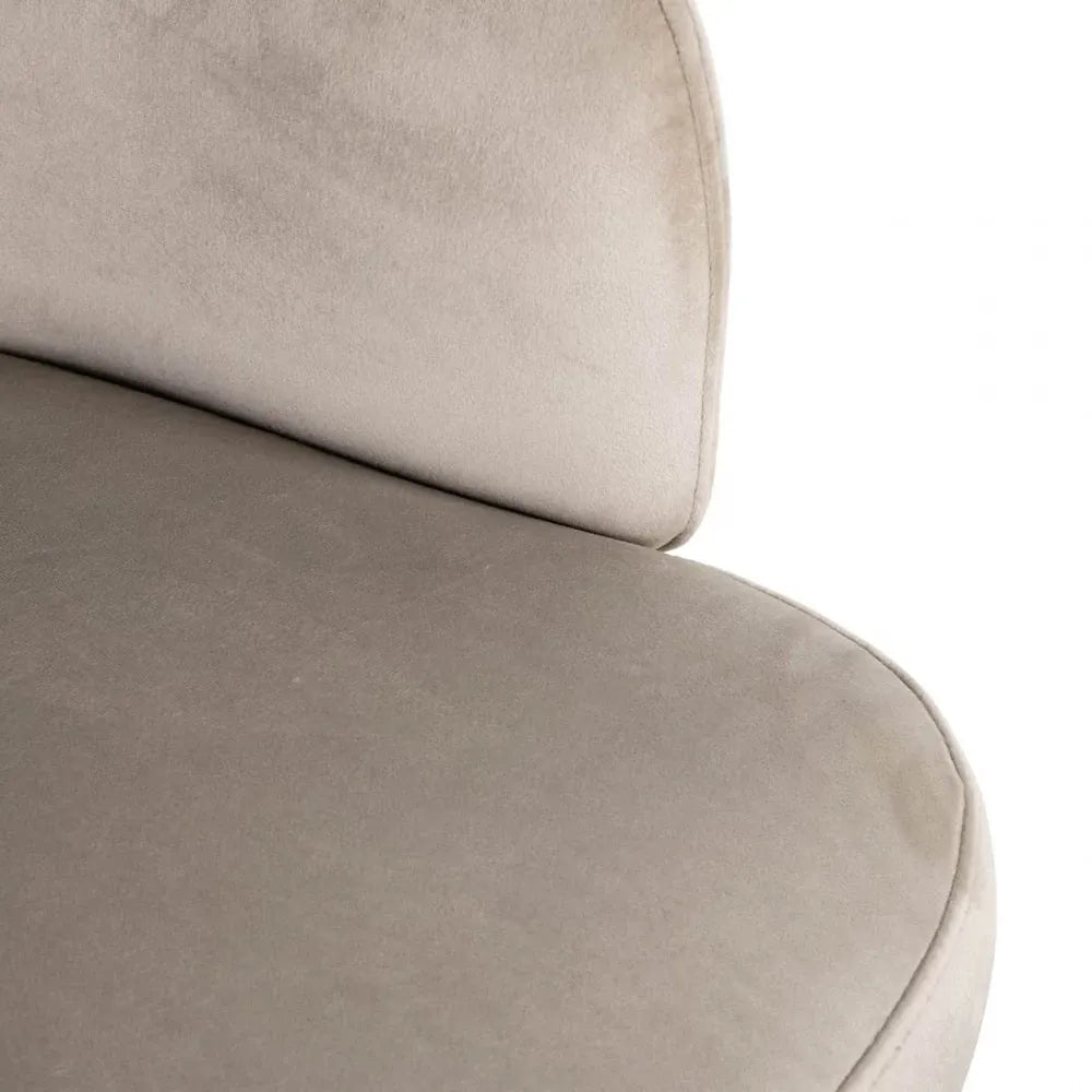 Scaun tapitat cu Catifea Bej khaki cu picioare din Metal Negru H79xL59xA61cm Amphara Richmond Interiors