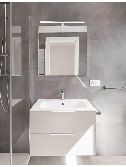 Aplica de perete structura din Aluminiu Argintiu si abajur din Acrilic Alb H6.5xL63cm IP44 18W 1922lm 3000k VANESE
