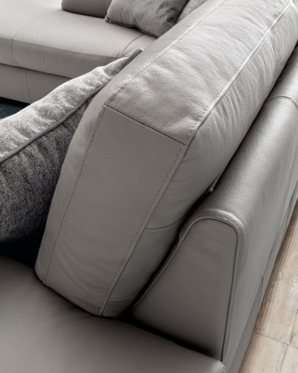 Coltar de 4 locuri cu un recliner Jaro stil Modern L276cm
