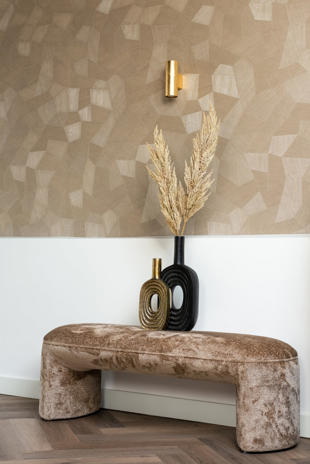 Vaza din Aluminiu Auriu L15xH31cm Emar Richmond Interiors
