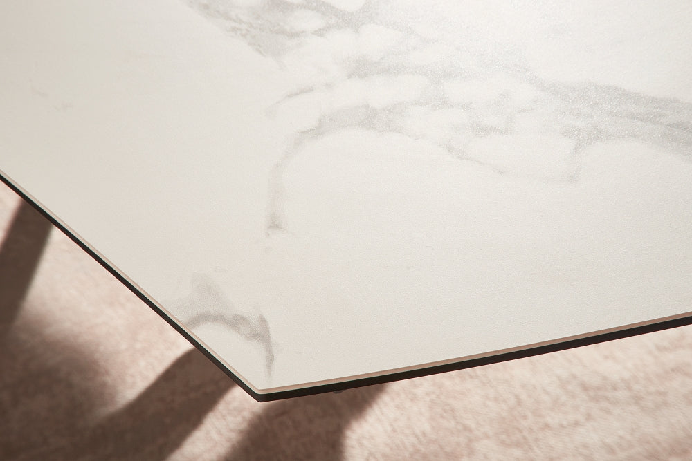 Masa dreptunghiulara extensibila de 6-8 persoane din Ceramica+Sticla securizata si Metal Alb/Negru L130-190xH75cm Inception