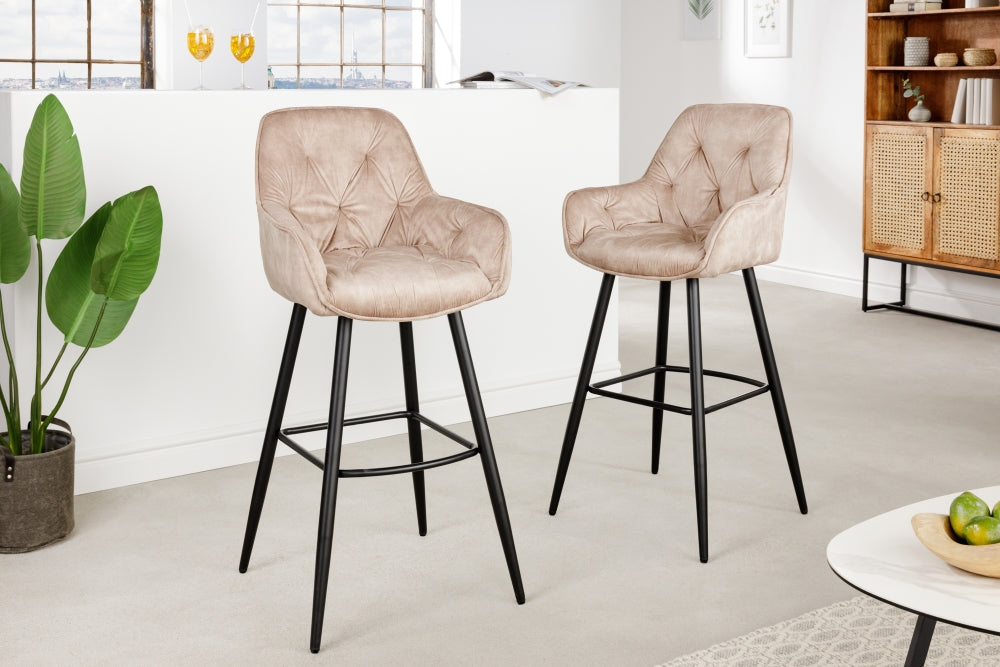 Scaun de bar tapitat cu Catifea Bej cu picioare din Metal Negru H107xL51xA54cm Milano