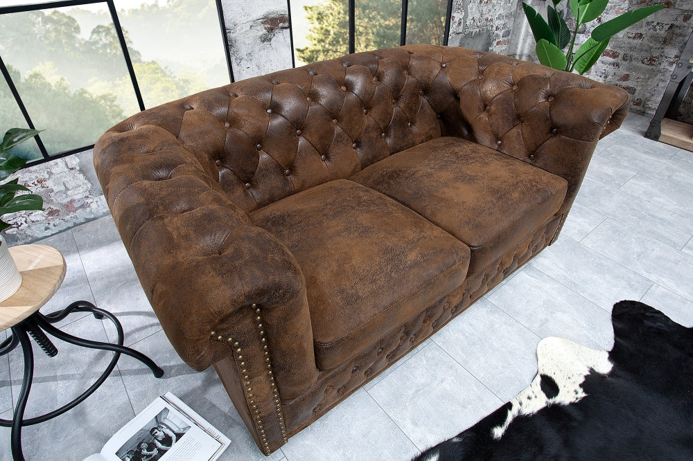 Canapea fixa de 2 locuri tapitata cu Microfibra Maro antichizat L150cm Chesterfield