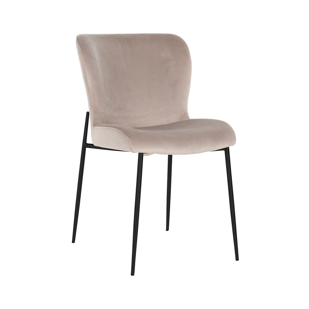 Set 2 Scaune din Catifea si Metal Bej/Negru H85xL49xA64cm Darby Richmond Interiors