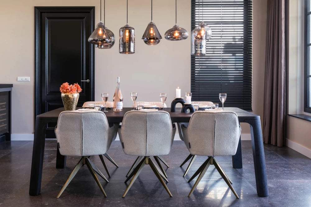 Scaun tapitat cu Chenille Alb cu picioare din Metal Auriu H82xL59xA61cm Aline Richmond Interiors