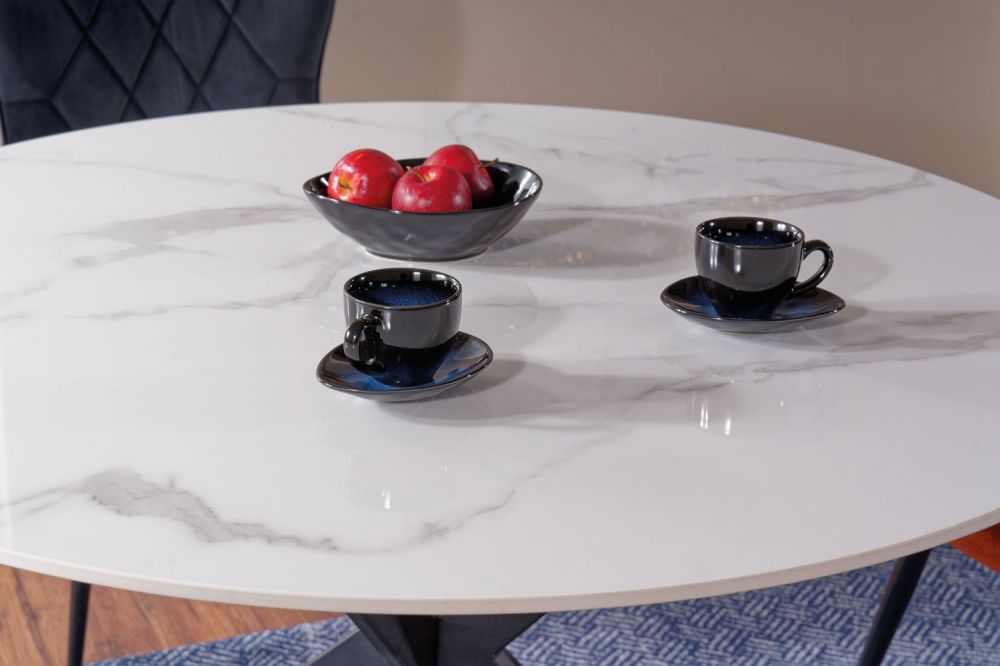Masa rotunda cu blat din Ceramica cu efect de marmura Alba cu picioare din Metal Negru D120x76cm Talia