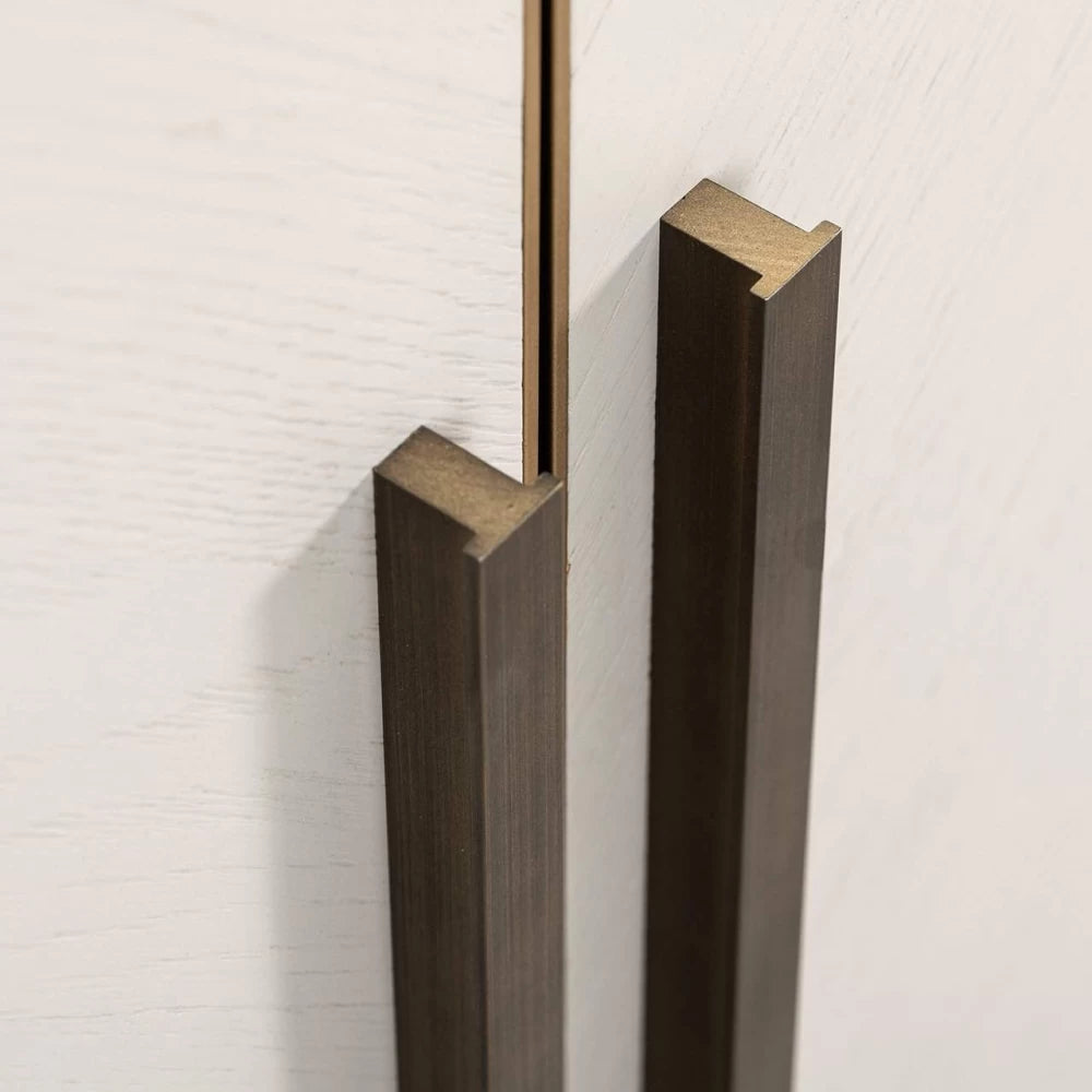 Comoda din Furnir de stejar Alb si Metal Alama L225xH90cm Whitebone Richmond Interiors