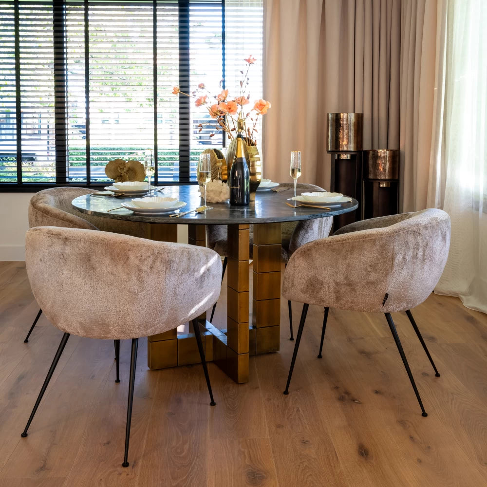 Masa Rotunda de 4 persoane din Marmura Negru si MDF placat cu Metal Auriu D130xH76cm Collada Richmond Interiors