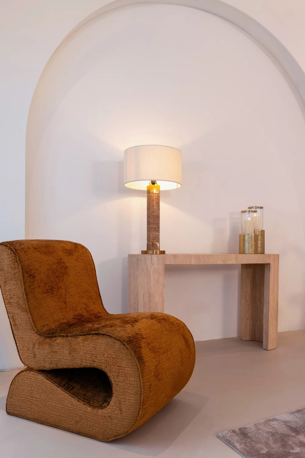 Fotoliu tapitat cu Stofa Fusion Maro cognac H84xL56.5xA90cm Frankie Richmond Interiors