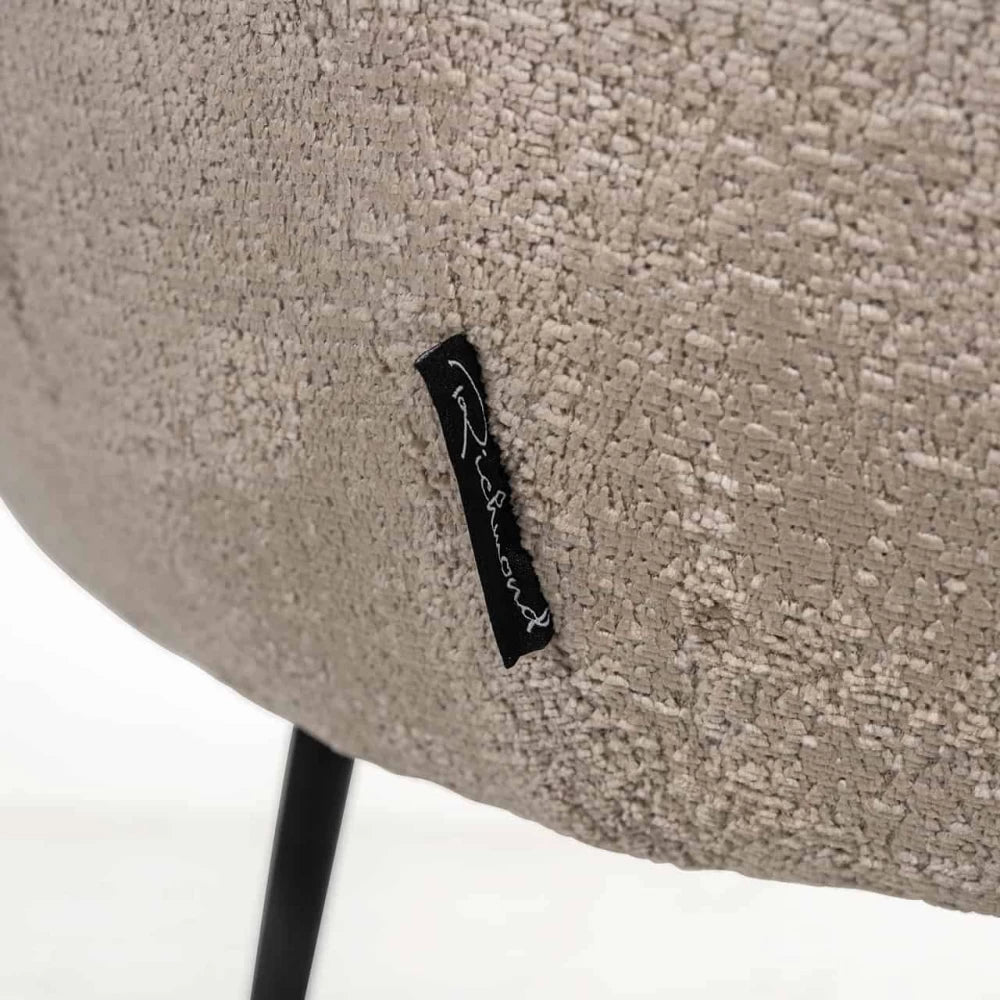 Scaun tapitat cu Chenille Maro Taupe cu picioare din Metal Negru H77xL66.5xA62cm Ruby Richmond Interiors