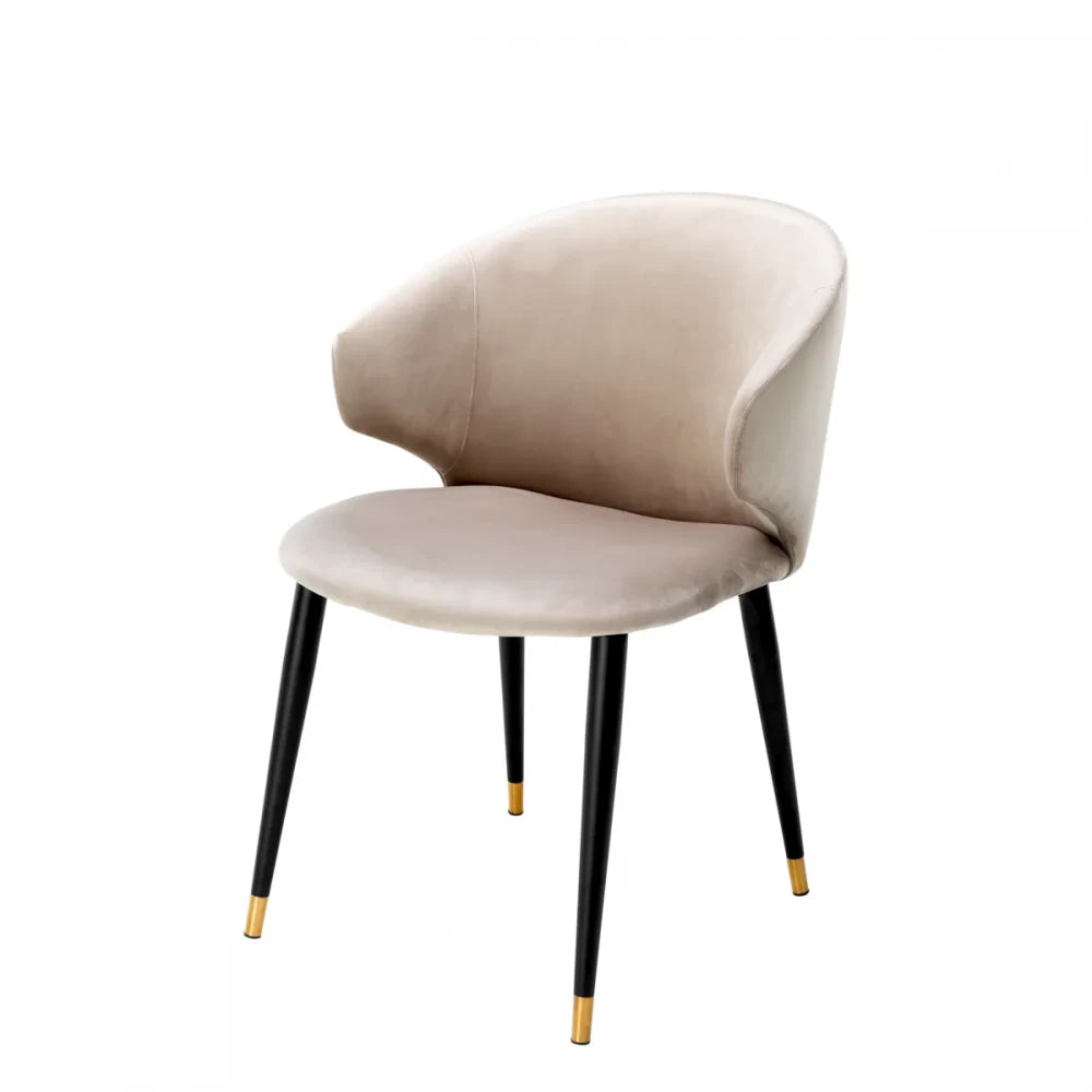 Scaun cu brate tapitat cu Catifea Bej cu picioare din Metal Negru/Auriu H82xL57xA64cm Volante Eichholtz