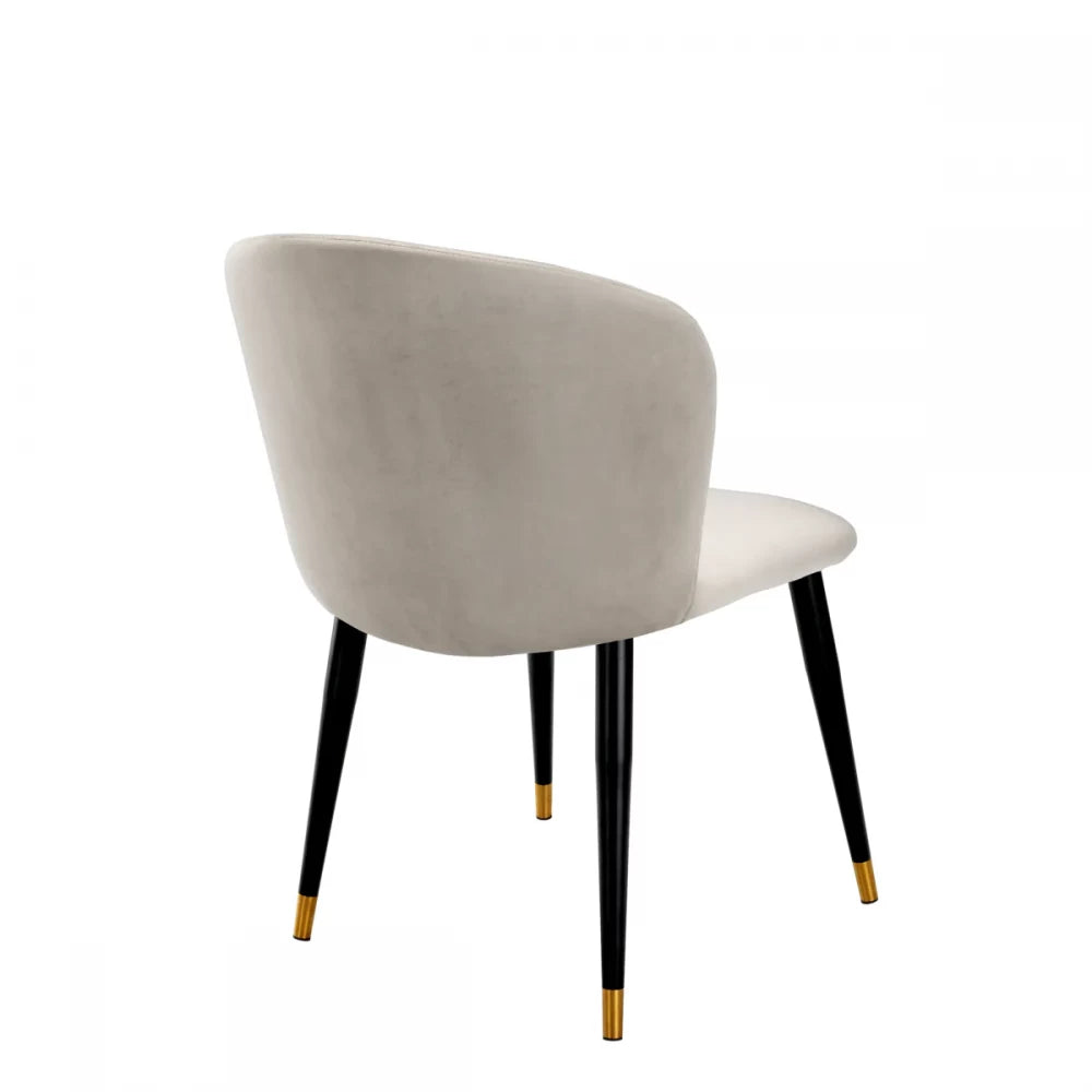 Scaun tapitat cu Catifea Bej cu picioare din Metal Negru/Auriu H82xL56xA64cm Volante Eichholtz