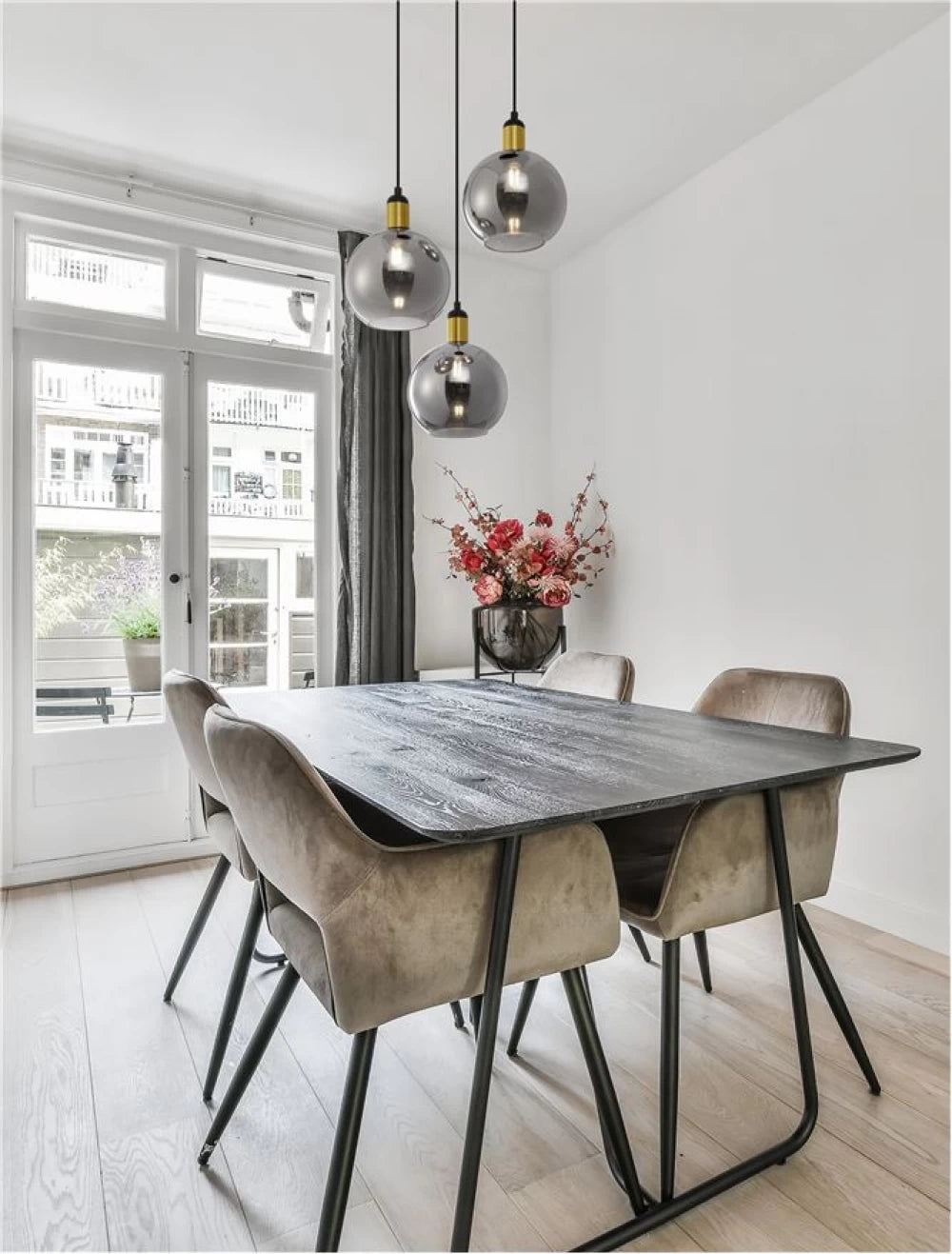 Candelabru structura din Metal Negru/Auriu si abajur din Sticla Fumuriu H180xL30cm IP20 MIRRO