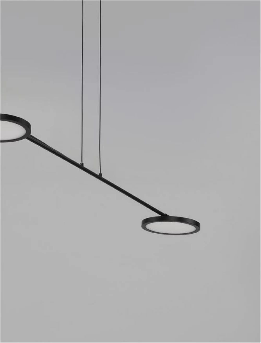 Lustra structura din Metal Negru si abajur din Acrilic Alb H120xL100cm IP20 19W 1816lm 3000k SCOPE