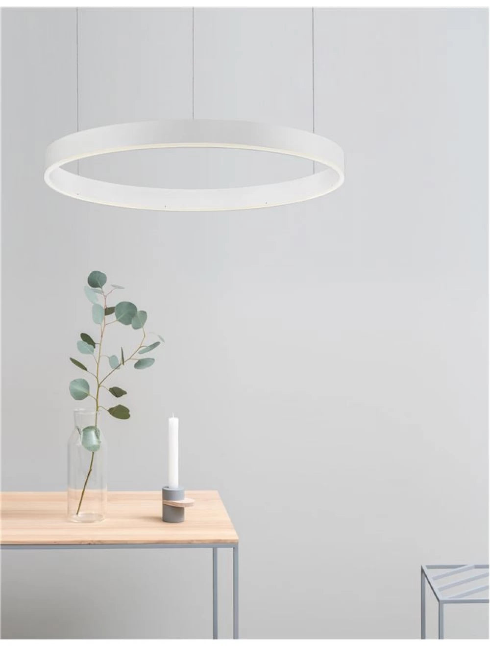 Lustra structura din Aluminiu Alb si abajur din Acrilic  H200xL60cm IP20 40W 2943lm 3000k MOTIF