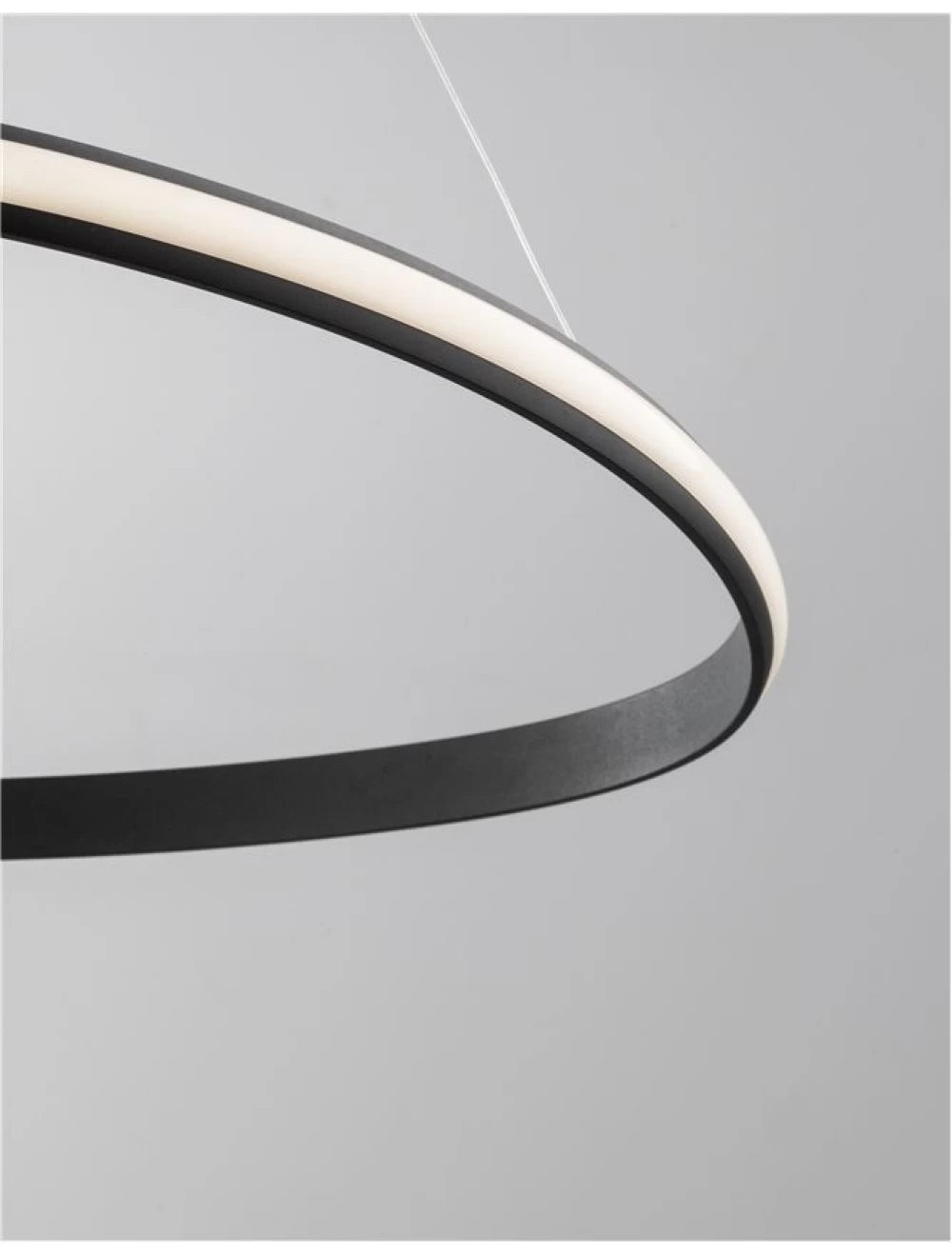 Lustra din Aluminiu Negru H120xL74cm IP20 32W 2177lm 3000k ARIES