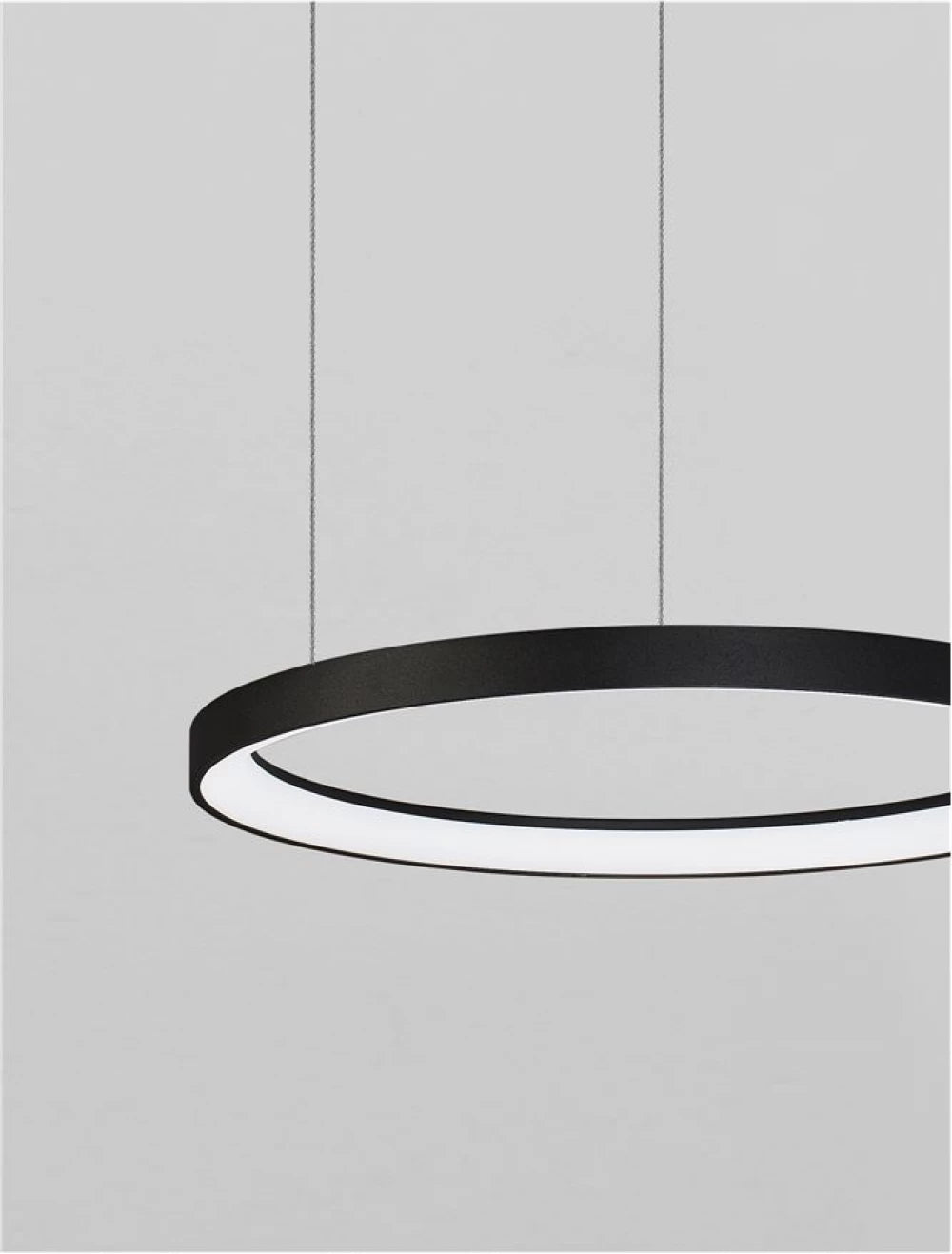 Lustra din Aluminiu Negru H150xL58cm IP20 48W 2773lm 2700k PERTINO