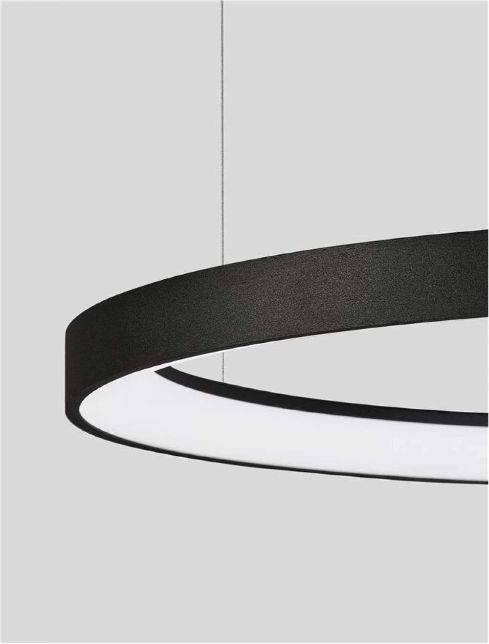 Lustra din Aluminiu Negru H150xL58cm IP20 48W 2773lm 2700k PERTINO