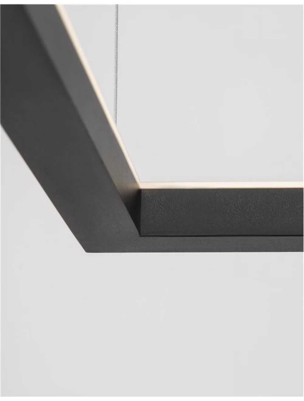 Lustra din Aluminiu Negru H120xL75cm IP20 40W 3000lm 3000k ETERNA