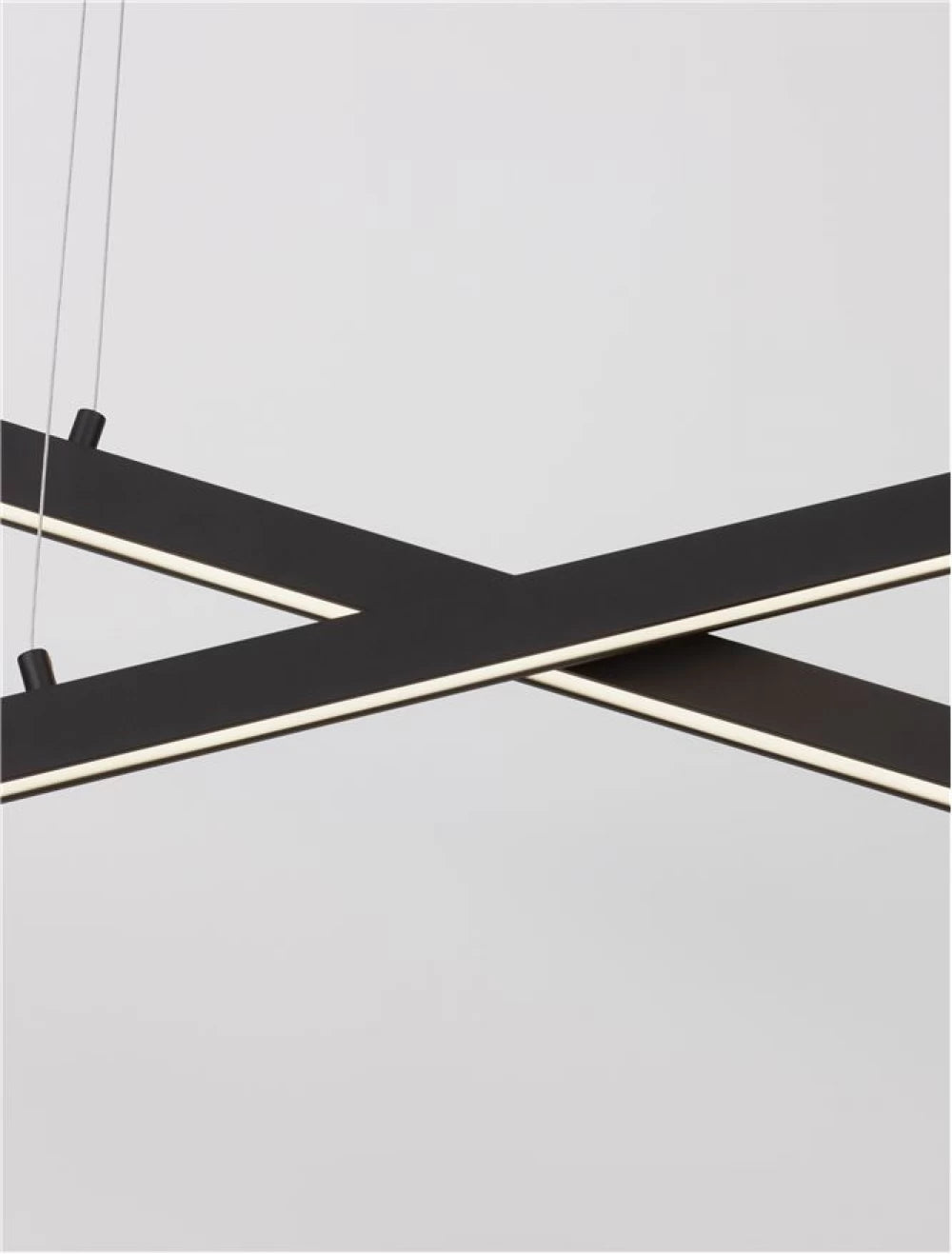 Lustra din Aluminiu Negru H120xL100cm IP20 40W 1428lm 3000k X-LINE