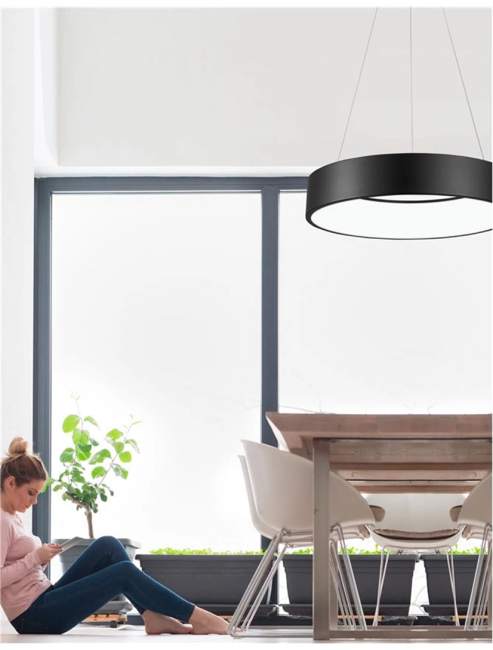 Lustra structura din Aluminiu Negru si abajur din Acrilic Alb H120xL60cm IP20 42W 3010lm 3000k RANDO
