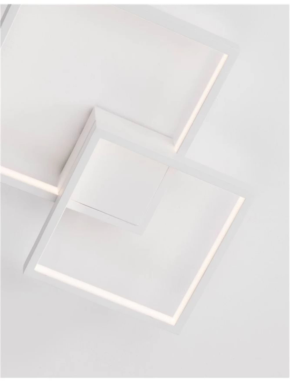 Plafoniera structura din Aluminiu Alb si abajur din Acrilic  H6xL32cm IP20 19W 1342lm 3000k PORTO