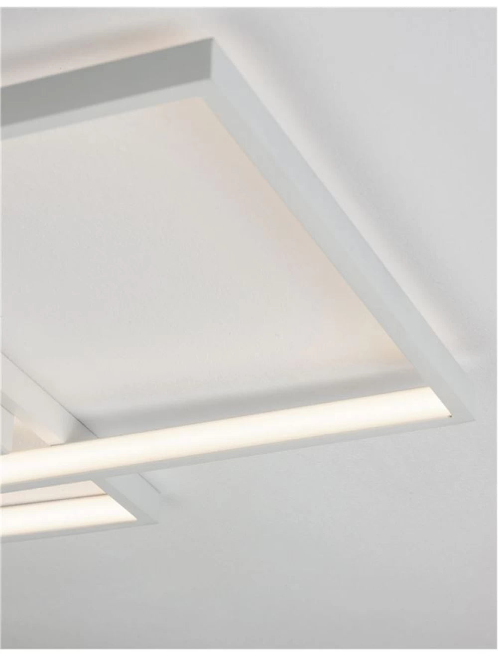 Plafoniera structura din Aluminiu Alb si abajur din Acrilic  H4xL45cm IP20 30W 2030lm 3000k PORTO