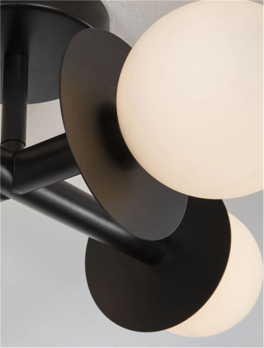 Plafoniera structura din Metal Negru si abajur din Sticla Alb H17xL51cm IP20 PIELO