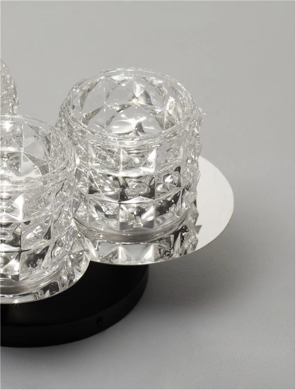 Plafoniera structura din Metal Argintiu/Negru si abajur din Sticla Transparent H20xL36cm IP20 LAWAN