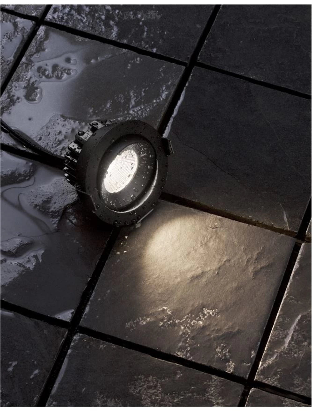 Spot incastrat din Aluminiu Negru H4.7xL9cm IP65 12W 720lm 3000k BLADE