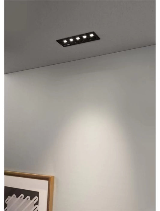 Spot incastrat din Aluminiu Negru H5.7xL15cm IP32 5*2W 820lm 3000k SWAN