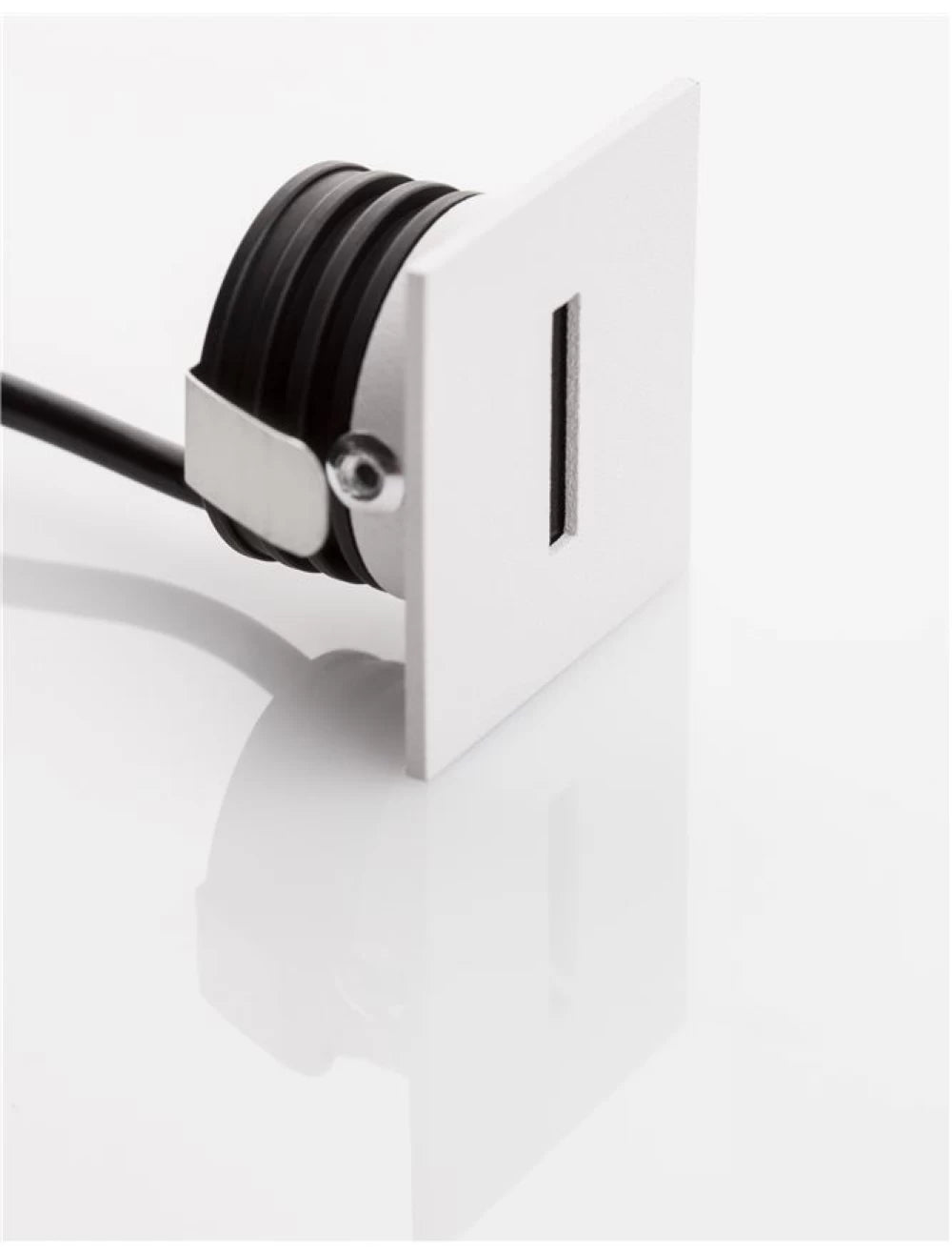 Spot incastrat din Aluminiu Alb H3.7xL3.7cm IP54 1W 70lm 3000k PASSAGGIO