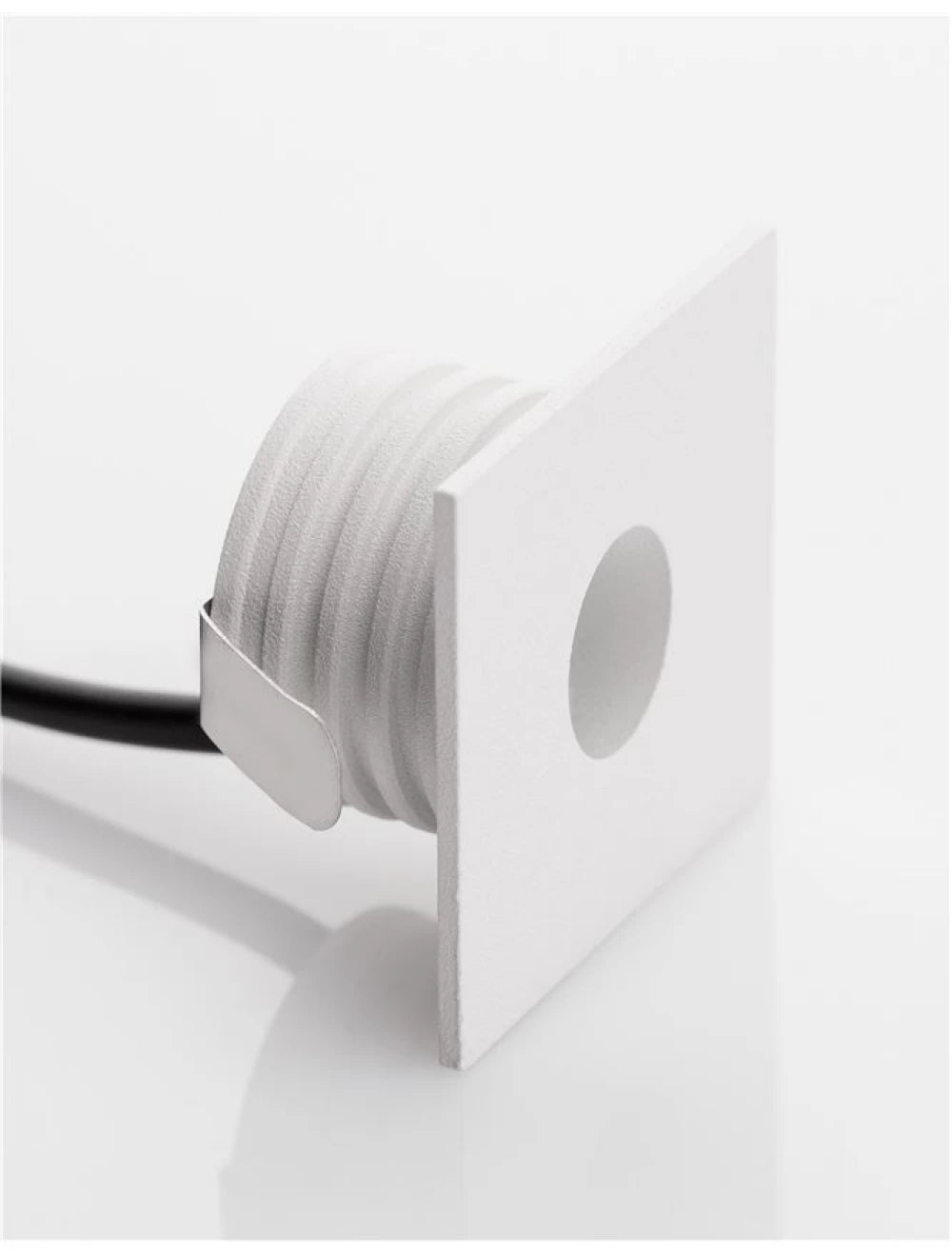 Spot incastrat pentru scari din Aluminiu Alb H3.9xL3.9cm IP54 1W 70lm 3000k PASSAGGIO