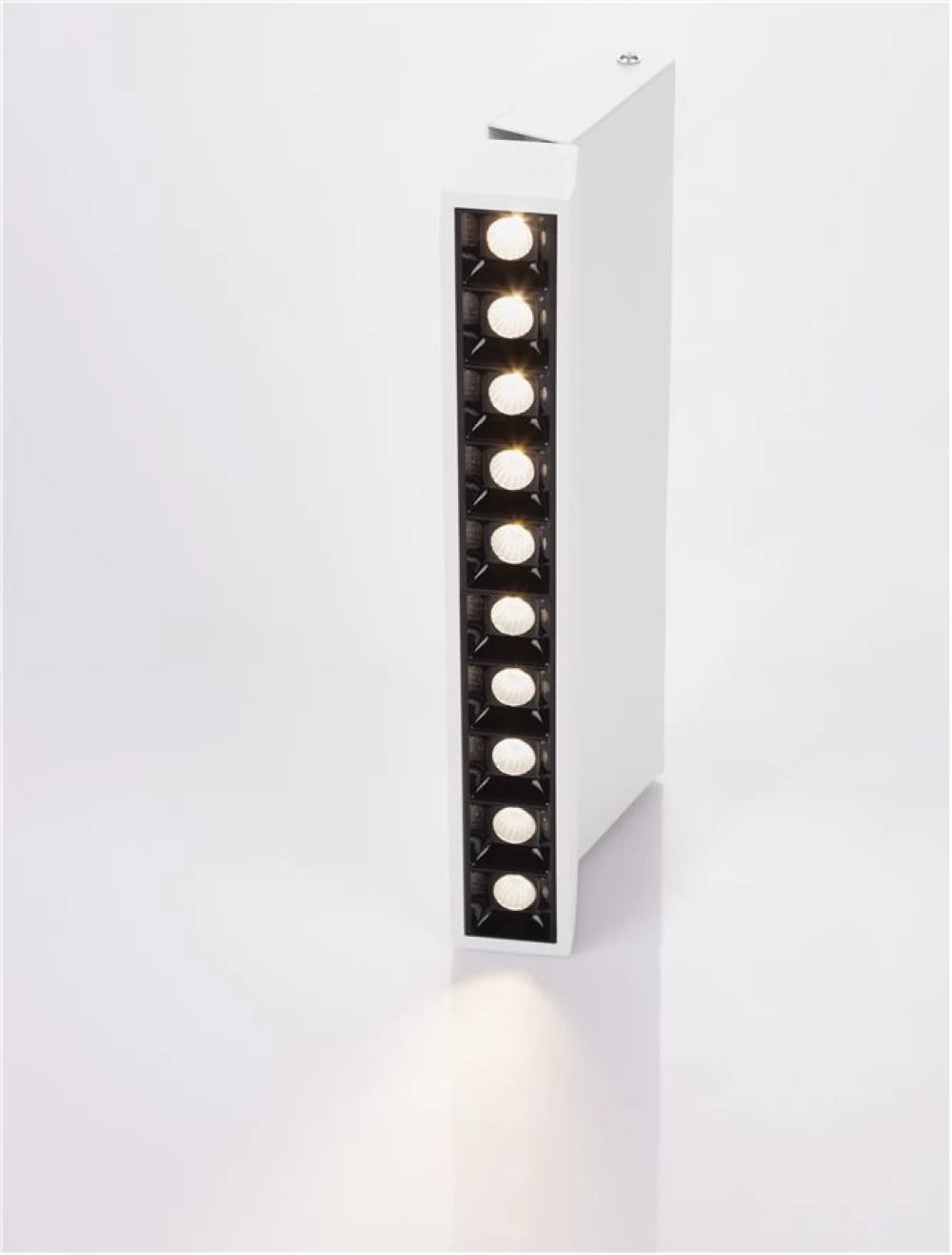 Spot aplicat din Aluminiu Alb H12.2xL27.5cm IP20 15W 1044lm 3000k PAD