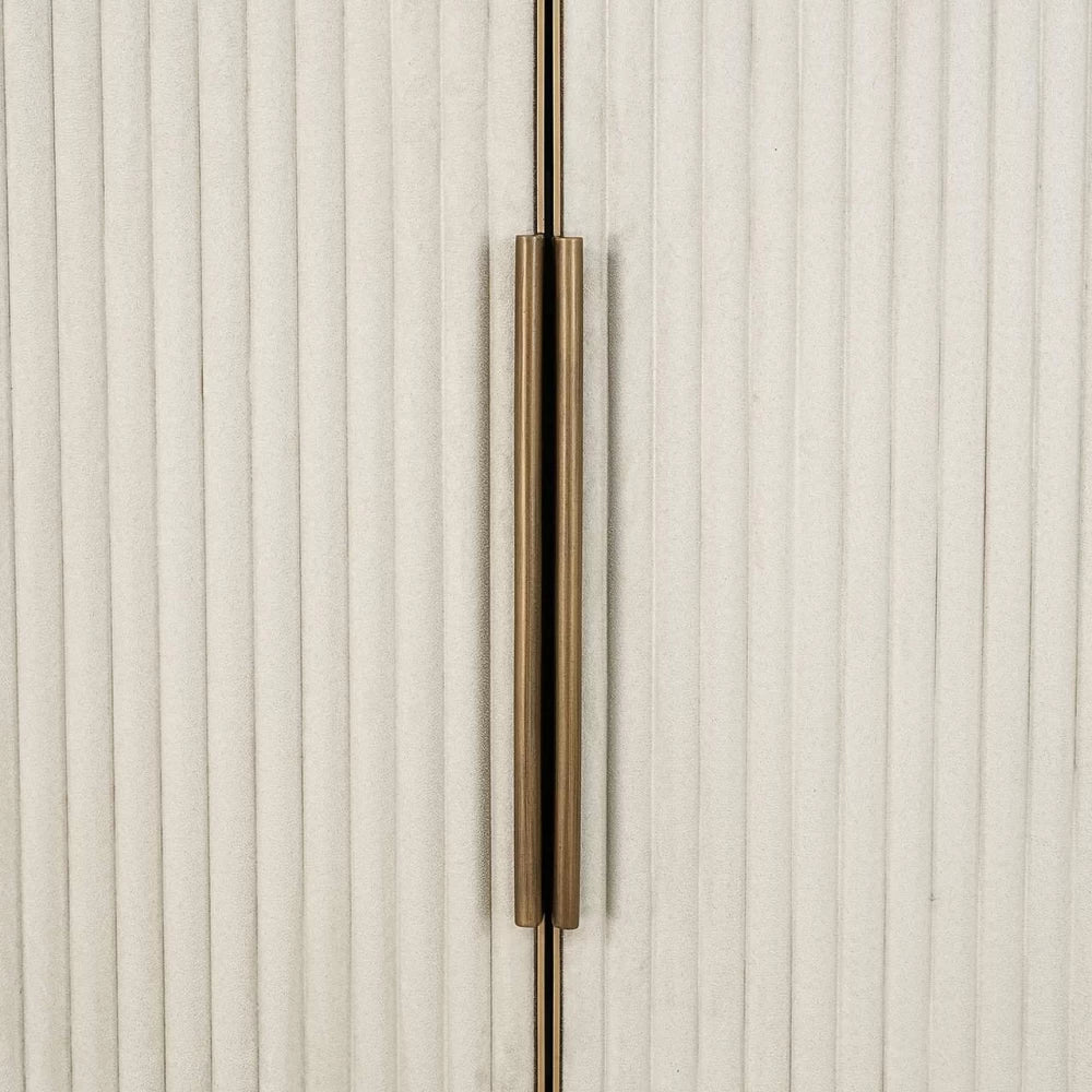 Dulap cu usi tapitate cu catifea din MDF Alb si MDF/Metal Alb/Alama L90xH212cm Tivoli Richmond Interiors