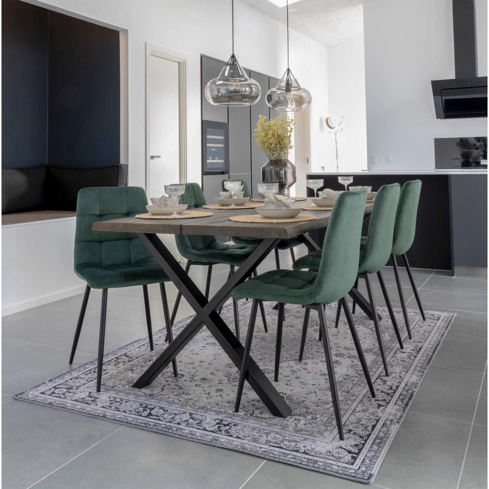Set 2 scaune din Metal Negru si Catifea Verde H86xL44xA55cm Middelfart
