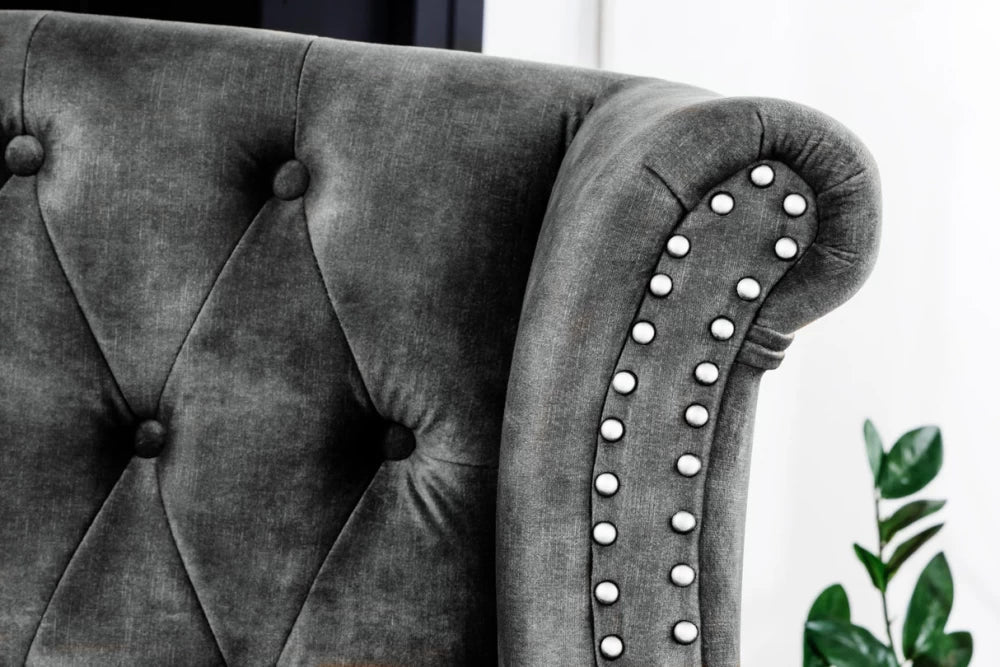 Fotoliu tapitat cu Microfibra Gri si picioare din Lemn de pin Maro inchis H105xL85xA75cm Chesterfield