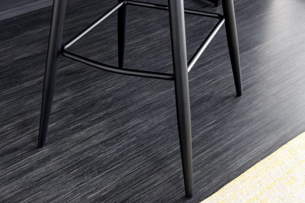 Set 2 scaune de bar tapitat cu Catifea Verde si picioare din Metal Negru H105xL58xA53cm Euphoria