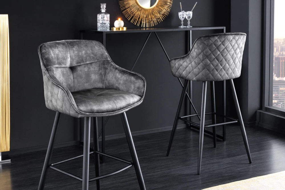 Set 2 scaune de bar tapitat cu Catifea Gri si picioare din Metal Negru H105xL58xA53cm Euphoria