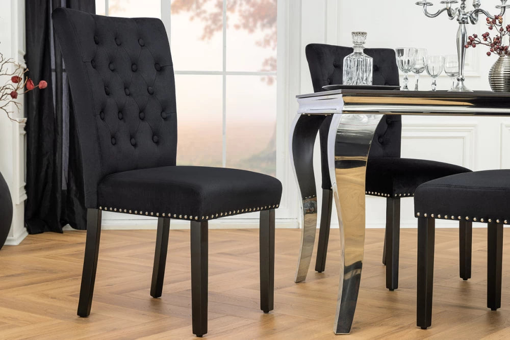 Set 2 scaune tapitat cu Catifea Negru si picioare din Lemn Negru H95xL46xA63cm Castle