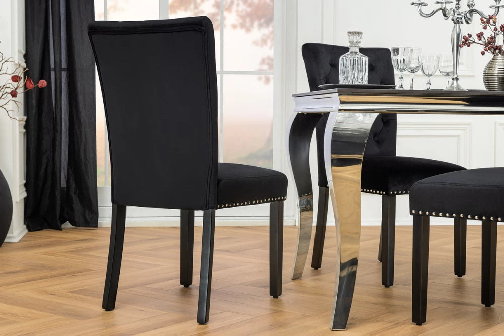 Set 2 scaune tapitat cu Catifea Negru si picioare din Lemn Negru H95xL46xA63cm Castle