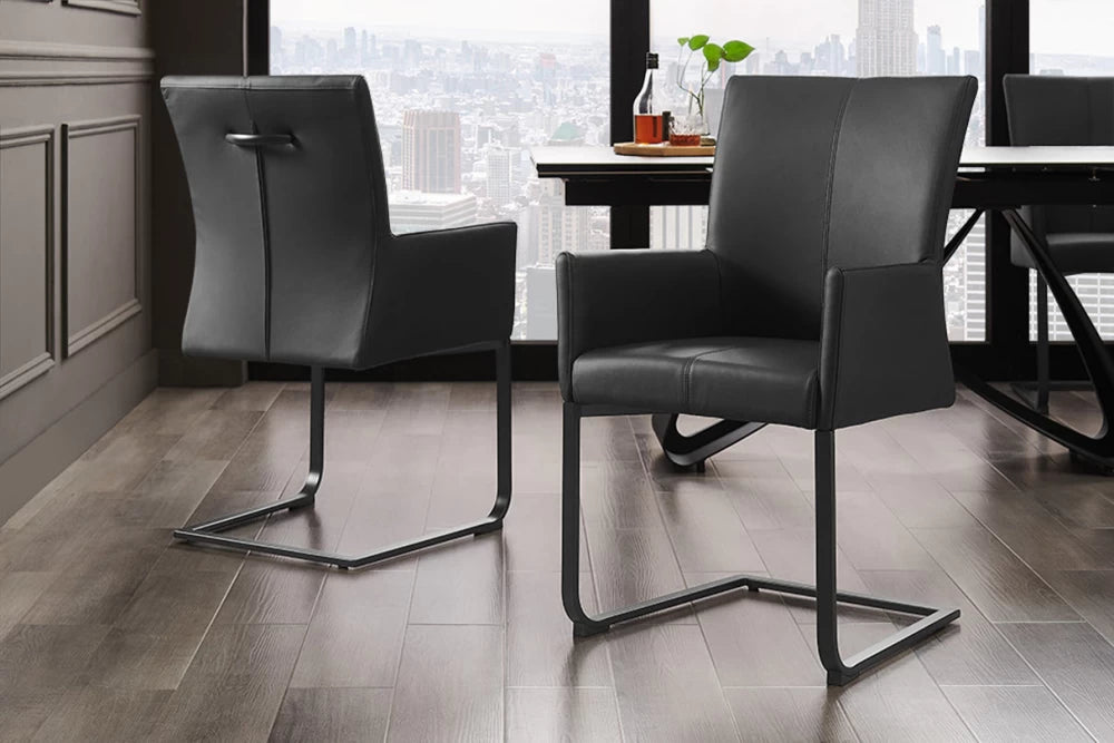 Scaun cu brate tapitat cu Piele naturala Negru si picioare din Metal Negru H95xL58xA58cm Samson