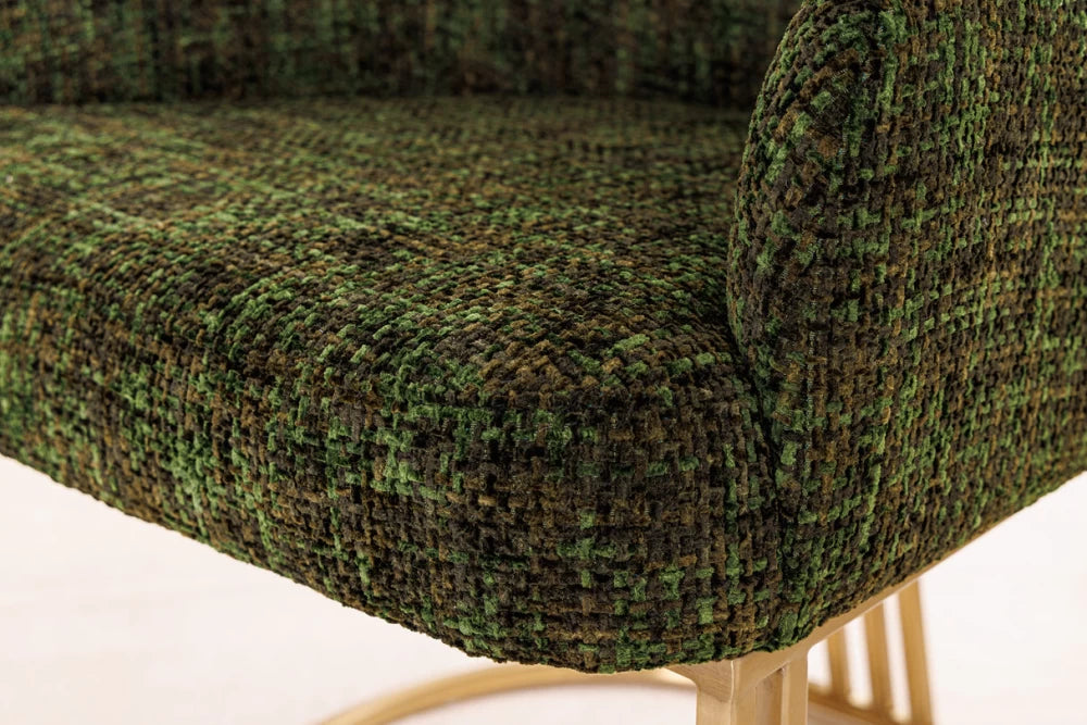 Set 2 scaune cu brate tapitat cu Chenille Verde inchis si picioare din Metal Auriu periat H81xL60xA63cm Extravagancia