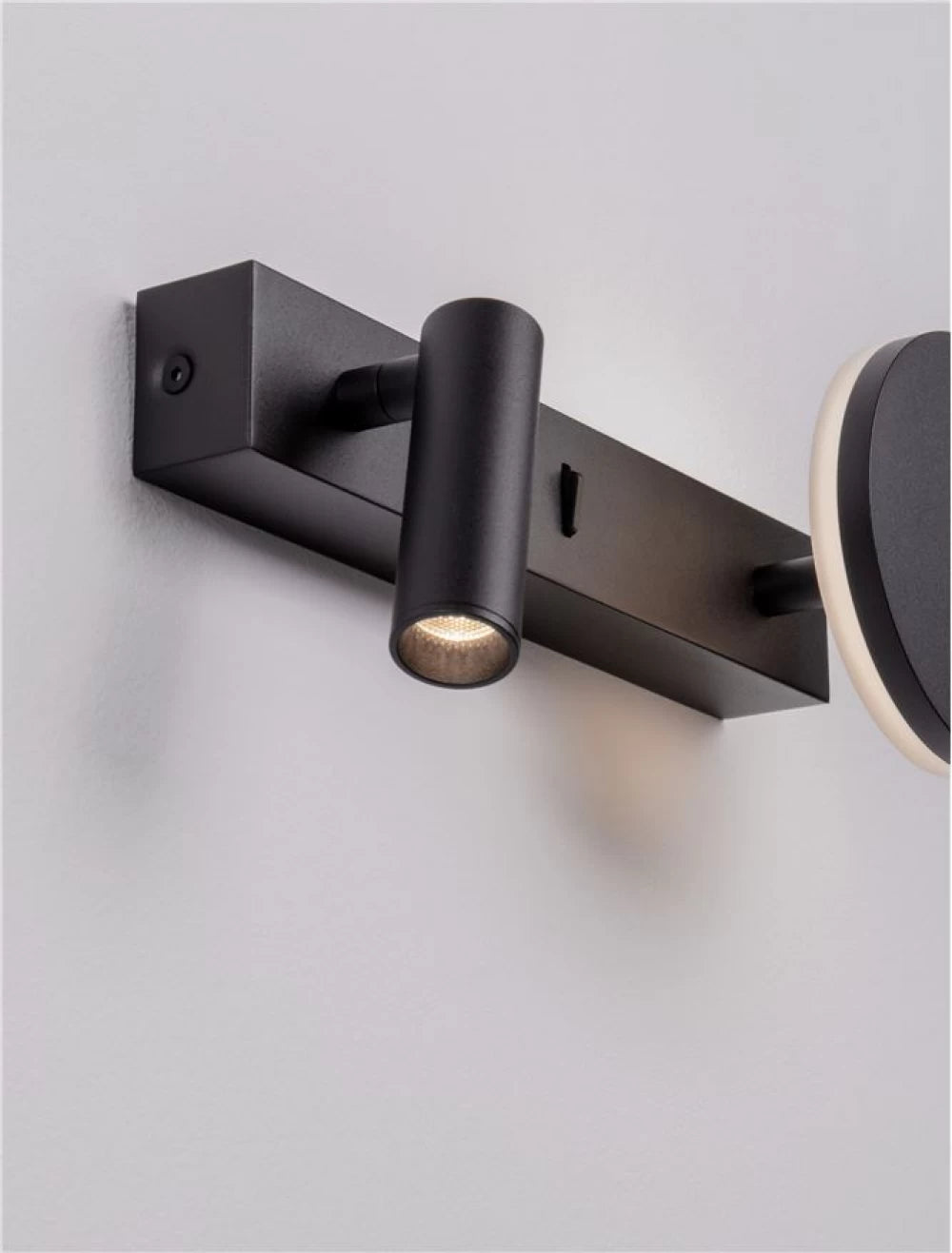 Aplica de perete din Metal Negru H10xL28.5cm IP20 9W 543lm 3000k Noima