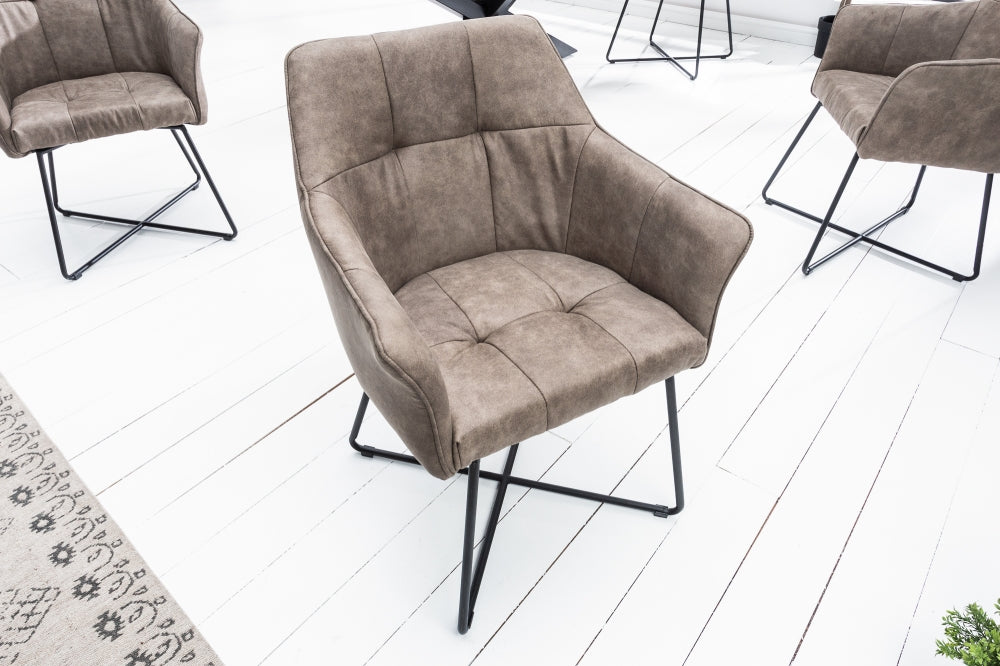Set 2 scaune tapitat cu Microfibra Maro taupe cu picioare din Metal Negru H83xL60xA61cm Loft