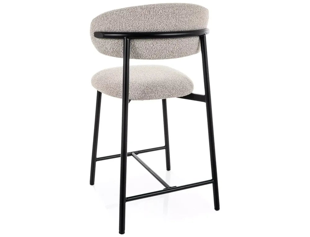 Scaun de insula tapitat cu Stofa Bej cu picioare din Metal Negru H91xL50xA52cm Elton